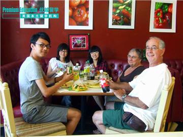 英國留學住宿費用，住宿舍還是外面比較好？