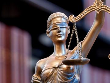 2017年英國大學(xué)法學(xué)申請(qǐng)要求，KCL熱門依舊--優(yōu)越留學(xué)Betty老師經(jīng)驗(yàn)分享