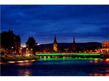 坐著火車游覽英國，這4條鐵路線值得一試