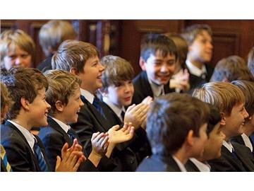 英國中學教育體系，16歲到英國申請什么課程