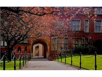 雙非申請(qǐng)英國(guó)大學(xué)碩士，名校申請(qǐng)可能性有多大？