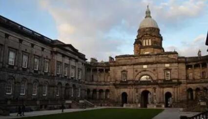 【申請形勢】英國碩士申請：大三就要趁熱打鐵，2022年留學申請捷足先登斬獲名校offer！