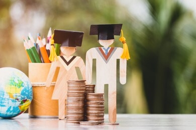 【留學費用】英國留學生活費如何繳納呢