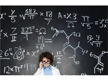 什么年齡出國好？