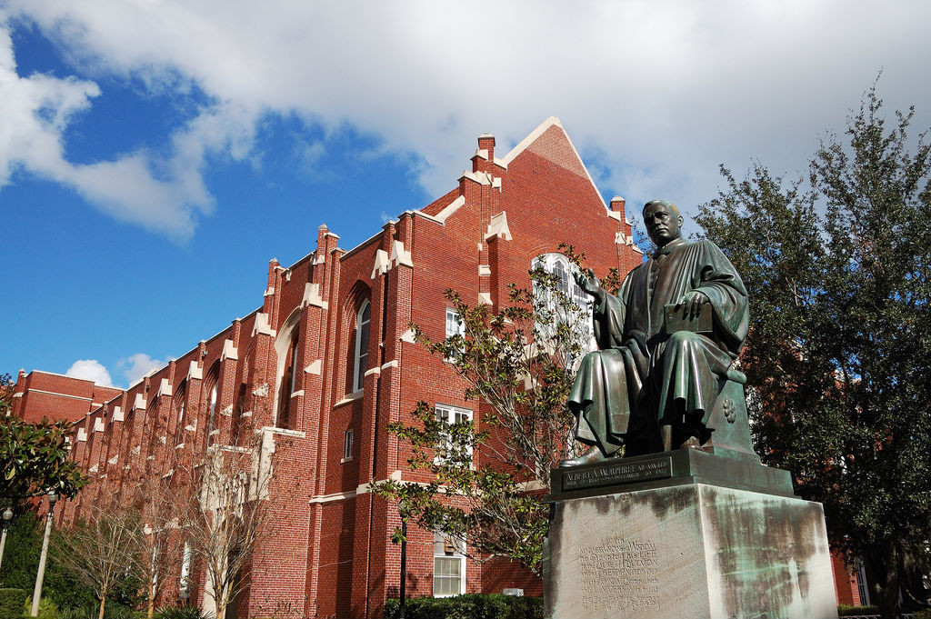 恭喜A同學(xué)獲得佛羅里達(dá)大學(xué)材料科學(xué)與工程專業(yè)碩士通知書