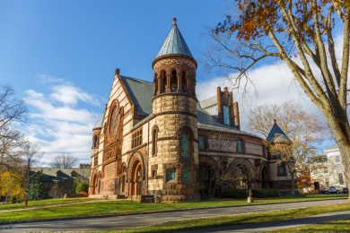 留學美國前先學會識別真假預科